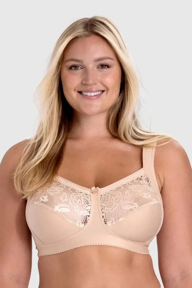Triumph - Confezione da 4 pezzi (75A-115F) 💝 Reggiseno in pizzo