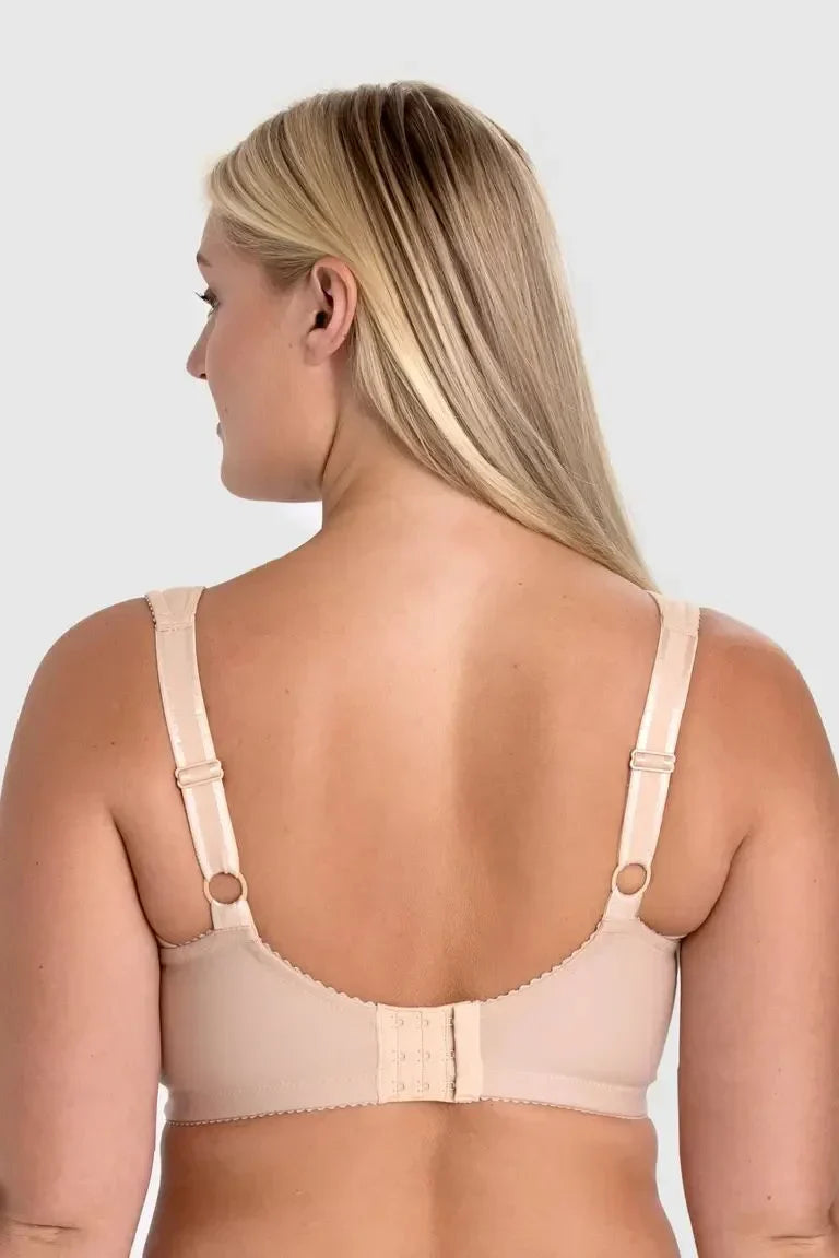 Triumph - Confezione da 4 pezzi (75A-115F) 💝 Reggiseno in pizzo